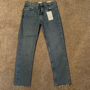 Zara - Slim Fit - High Waist Jeans